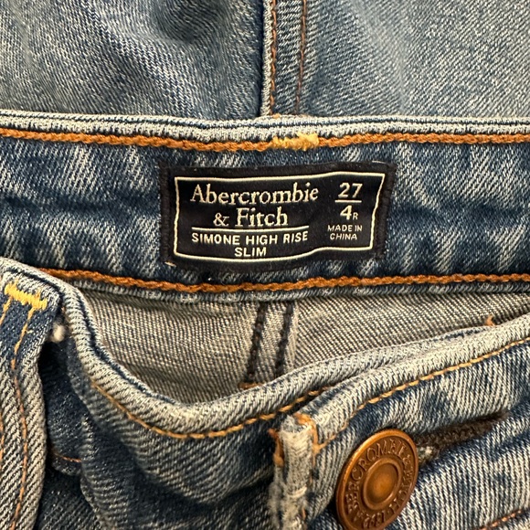 Perfect condition Abercrombie jeans - Picture 4 of 4